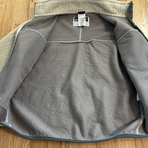 Patagonia Kids Retro-X Deep Pile Fleece Green/Off White Sz L(12) - Picture 10 of 11